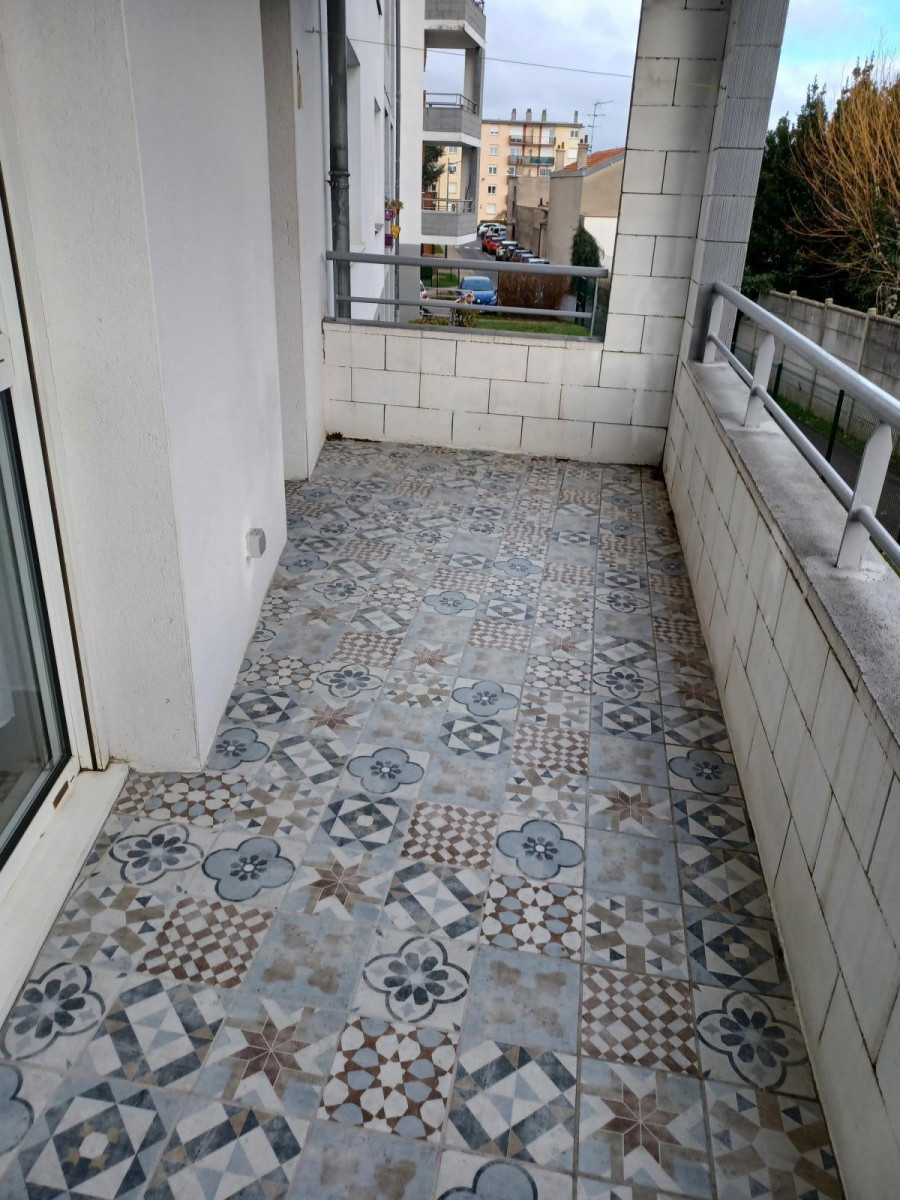 
                                                Location
                                                 Joli 3 pièces meublé  calme  et très bien équipé