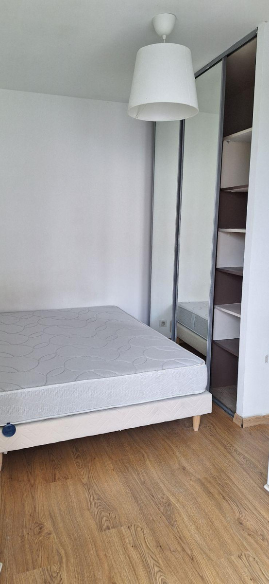 
                                                Location
                                                 JOLI 3P 64m²