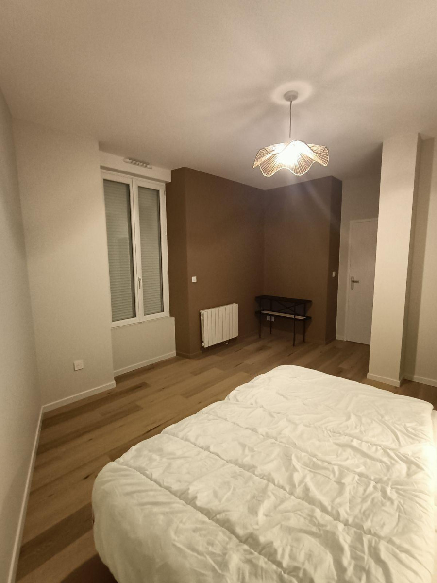 
                                                Location
                                                 Joli appartement NEUF, toutes charges comprises