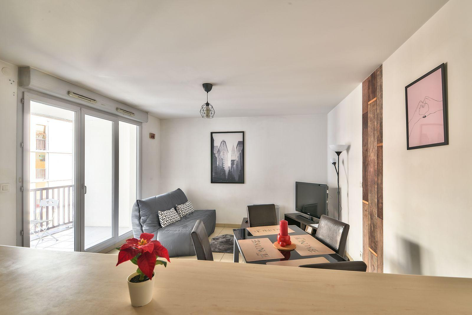 
                                                Location
                                                 Joli appartement toulousain