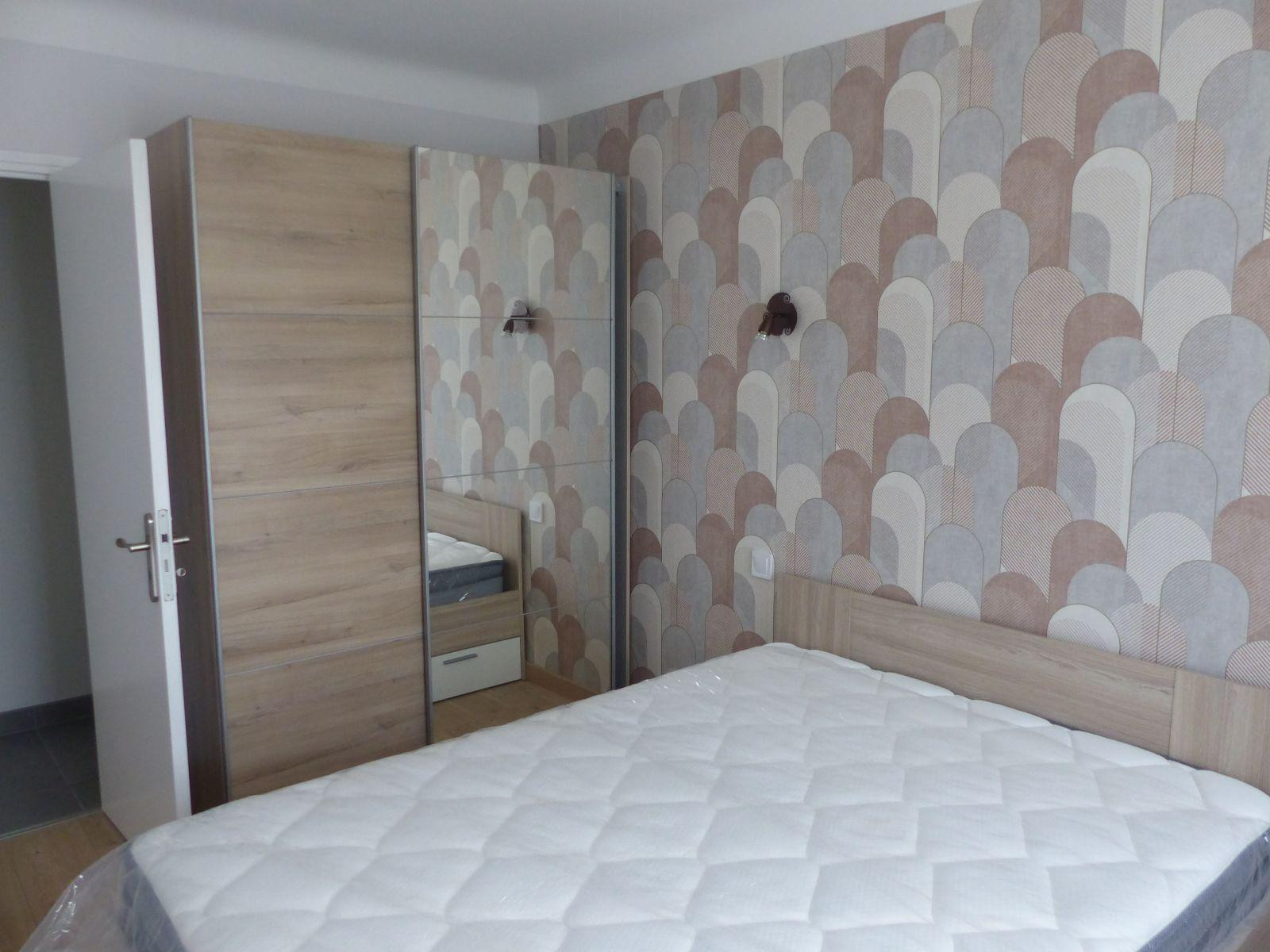 
                                                Location
                                                 Joli appt T4 meublé refait à neuf dans une maison