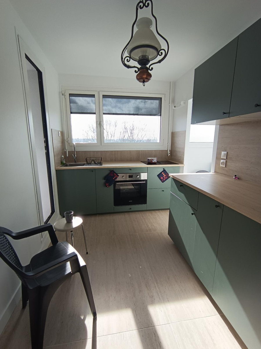 
                                                Location
                                                 Joli F4 meublé refait à neuf à Sevran Livry !