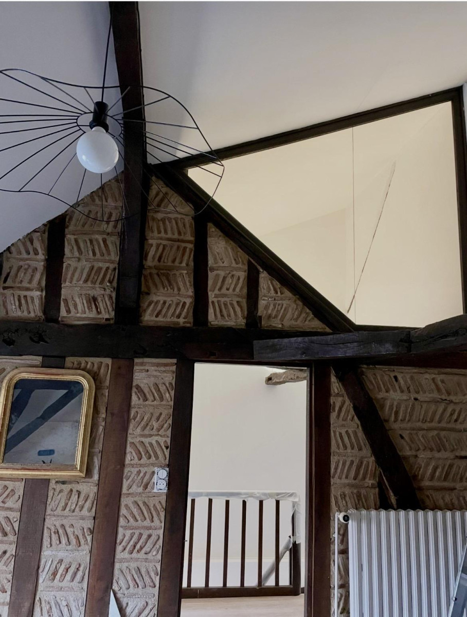 
                                                Location
                                                 Joli Loft T1 de 50 M2 avec beau volume