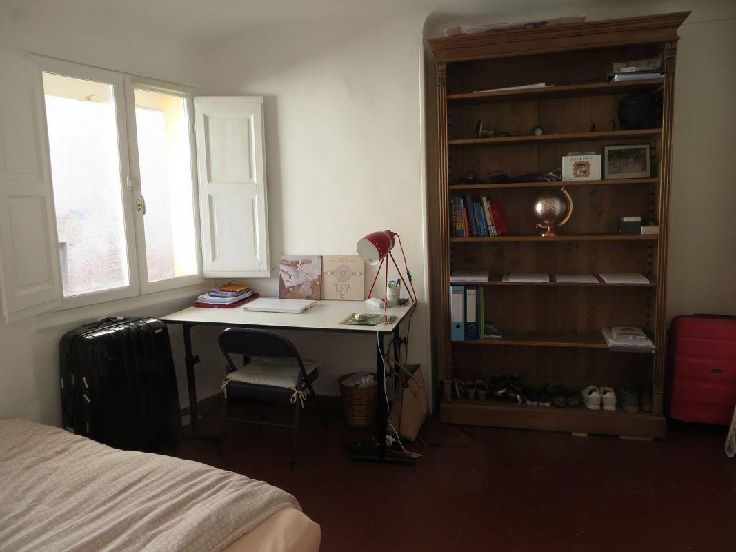 
                                                Location
                                                 Joli studio 29m2