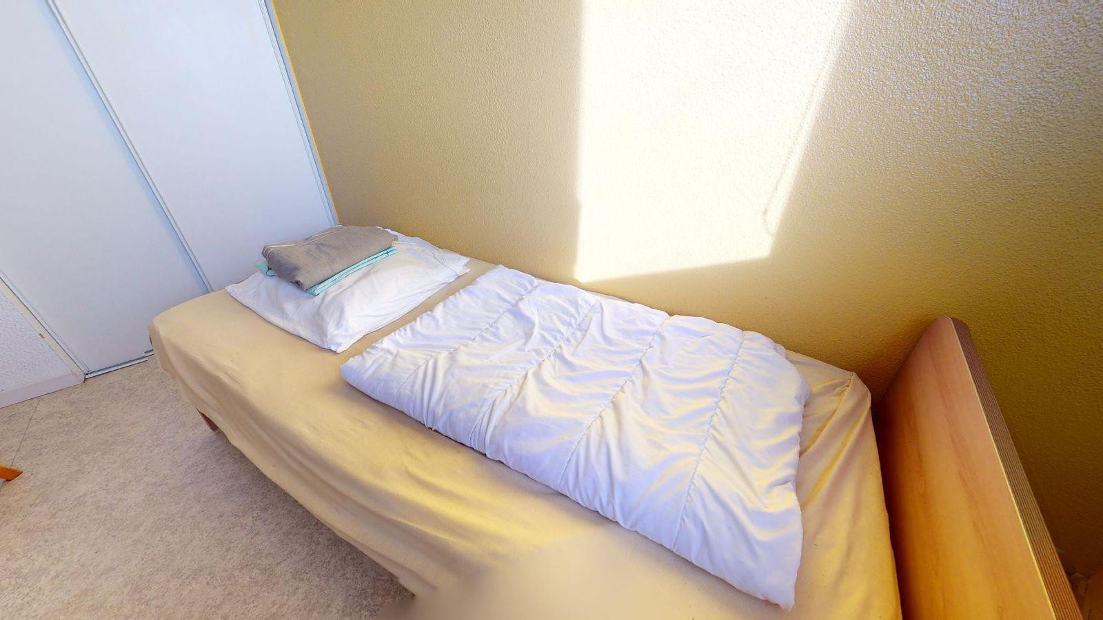 
                                                Location
                                                 Joli studio à proximité immédiate de la Gare Ter/