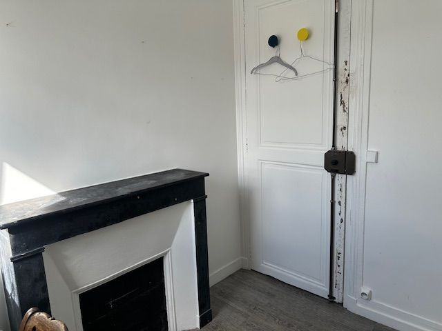 
                                                Location
                                                 Joli studio au pied du métro Sablons Ligne 1 à Neuilly Sur Seine (loyer tout inclus)