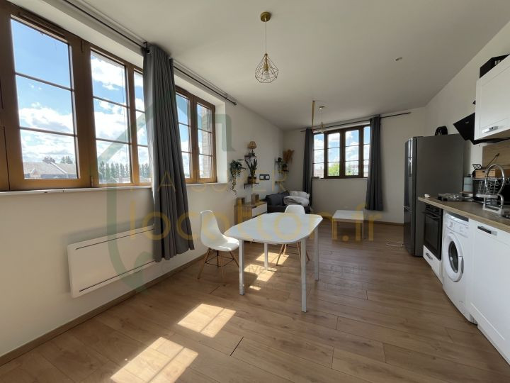 
                                                Location
                                                 Joli studio de standing meublé dans une belle résidence situé en Centre-Ville de SAINT-QUENTIN