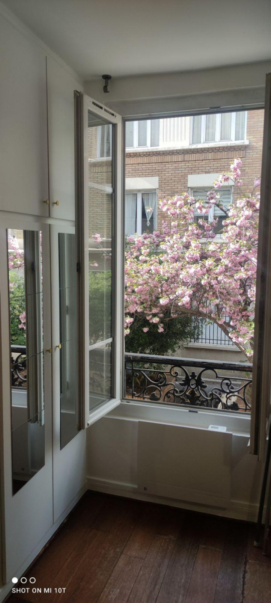 
                                                Location
                                                 JOLI STUDIO MEUBLE REFAIT NEUF - OBERKAMPF