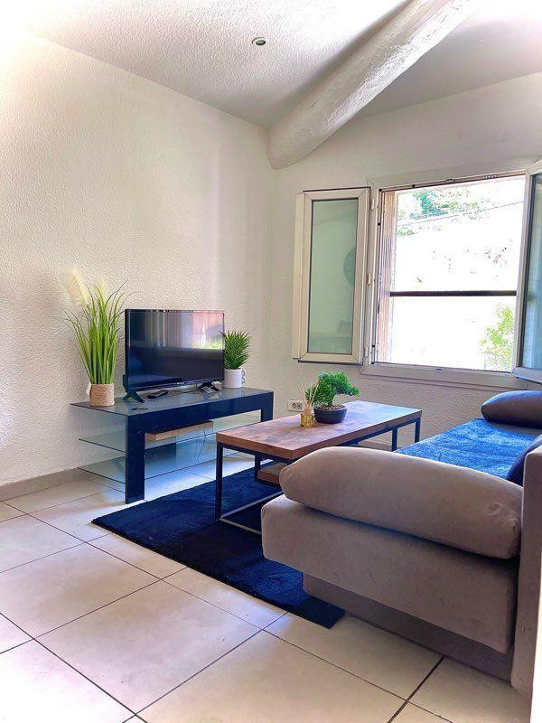 
                                                Location
                                                 Joli T2 30m2