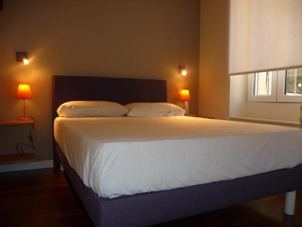 
                                                Location
                                                 Joli T2 36m2 - faubourg bonnefoy - parking