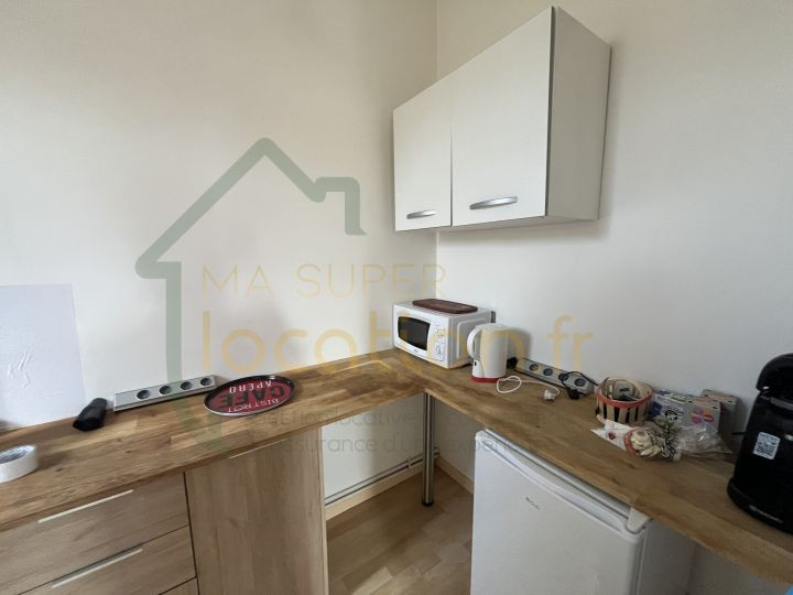 
                                                Location
                                                 Joli T2 à deux pas d'ELISA et d'Henri Martin meublé de 35m2