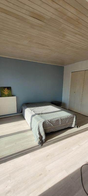 
                                                Location
                                                 Joli T2 avec balcon salle de bain  cuisine  WC sép