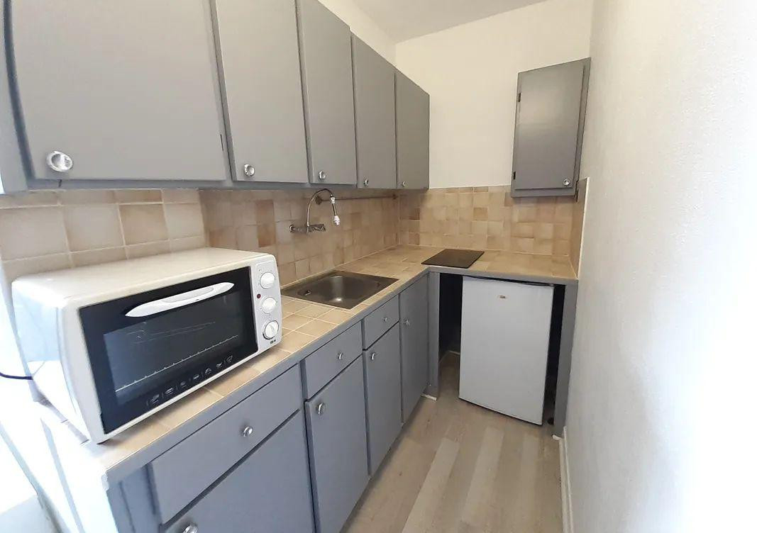 
                                                Location
                                                 Joli T2 calme et lumineux, meublé 40m2 à Grenoble