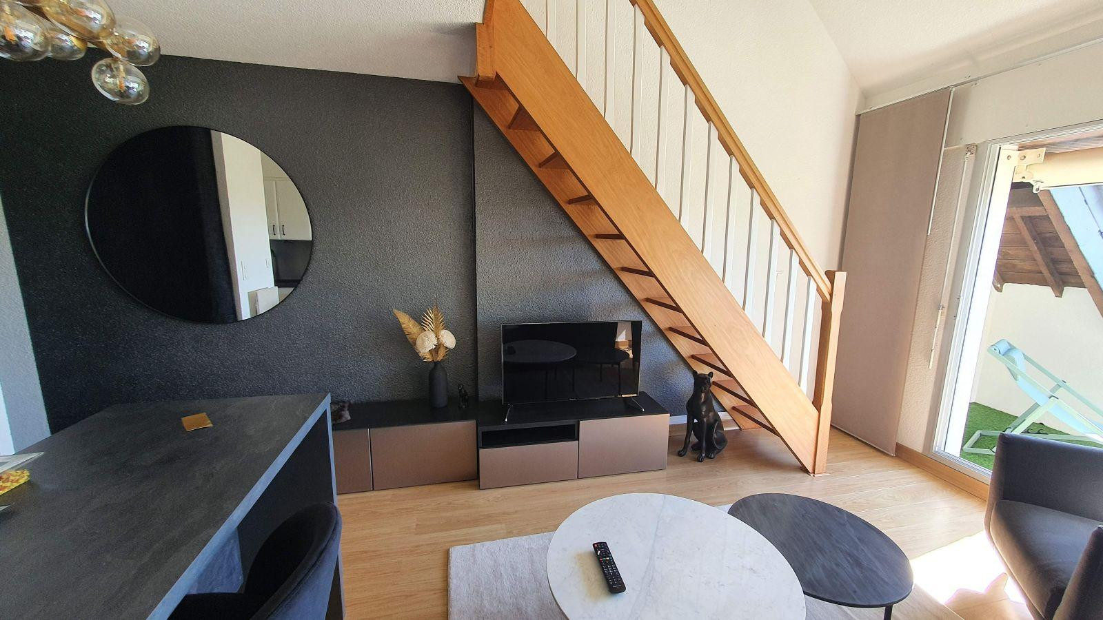 
                                                Location
                                                 Joli T2 duplex sur Quiberon avec vue dégagée