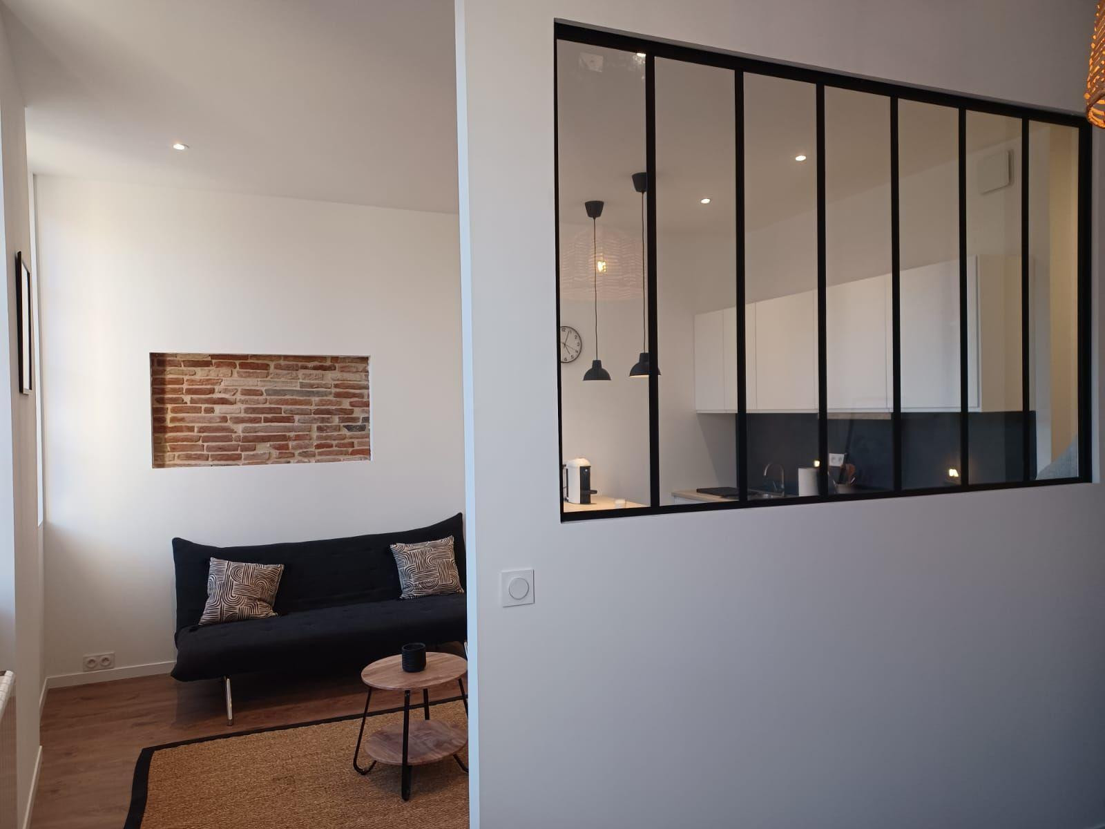 
                                                Location
                                                 Joli T2 Hypercentre tout Neuf