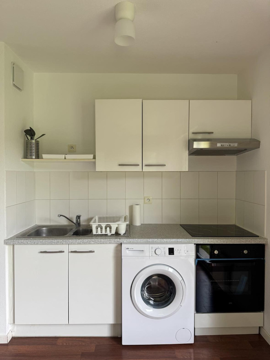 
                                                Location
                                                 Joli T2 meublé