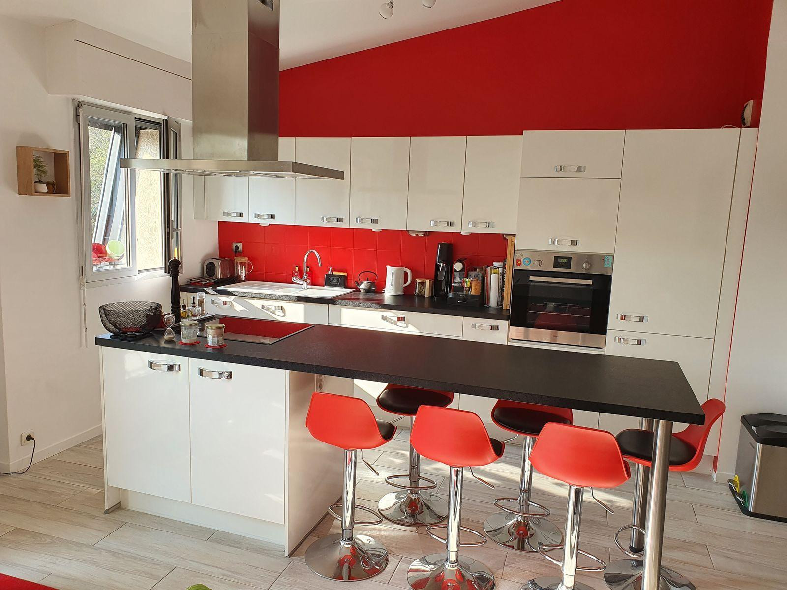 
                                                Location
                                                 Joli T2 - Quartier paisible, balcon, jardin arboré