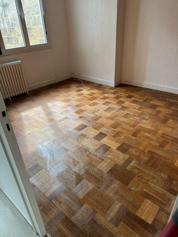 
                                                Location
                                                 Jolie appartement T2