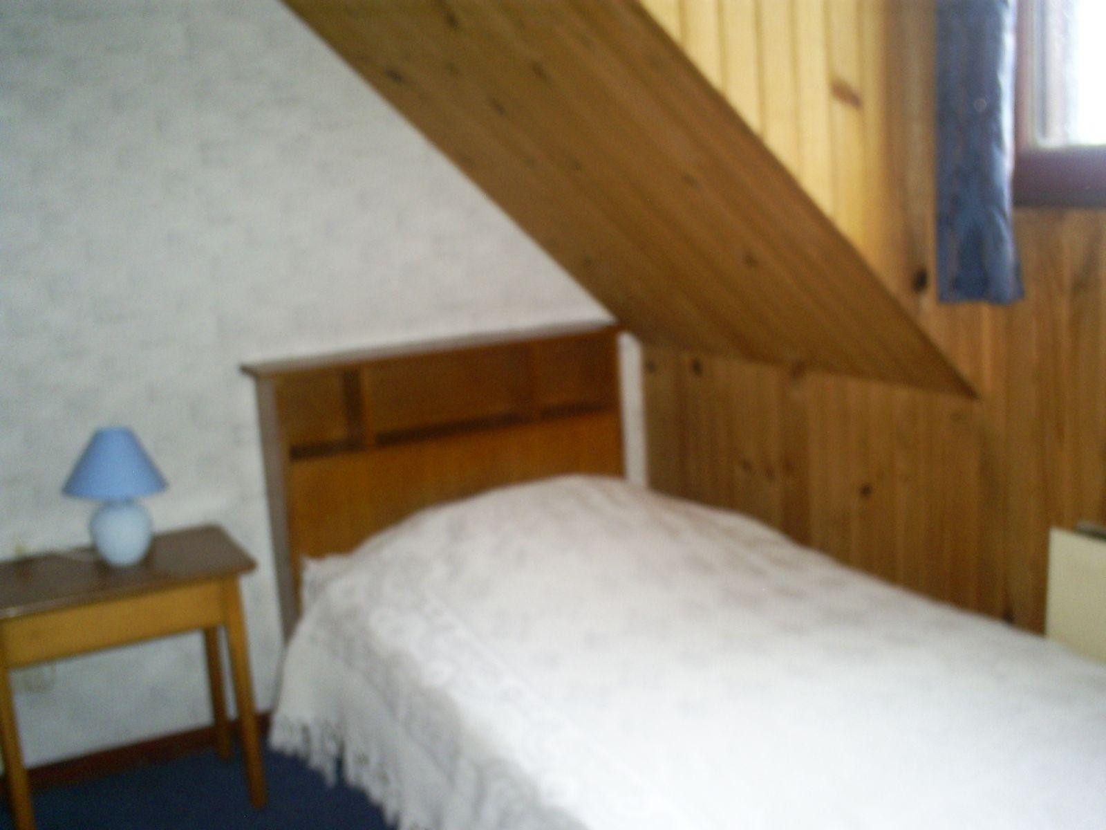 
                                                Colocation
                                                 Jolie chambre pour bien étudier au calme