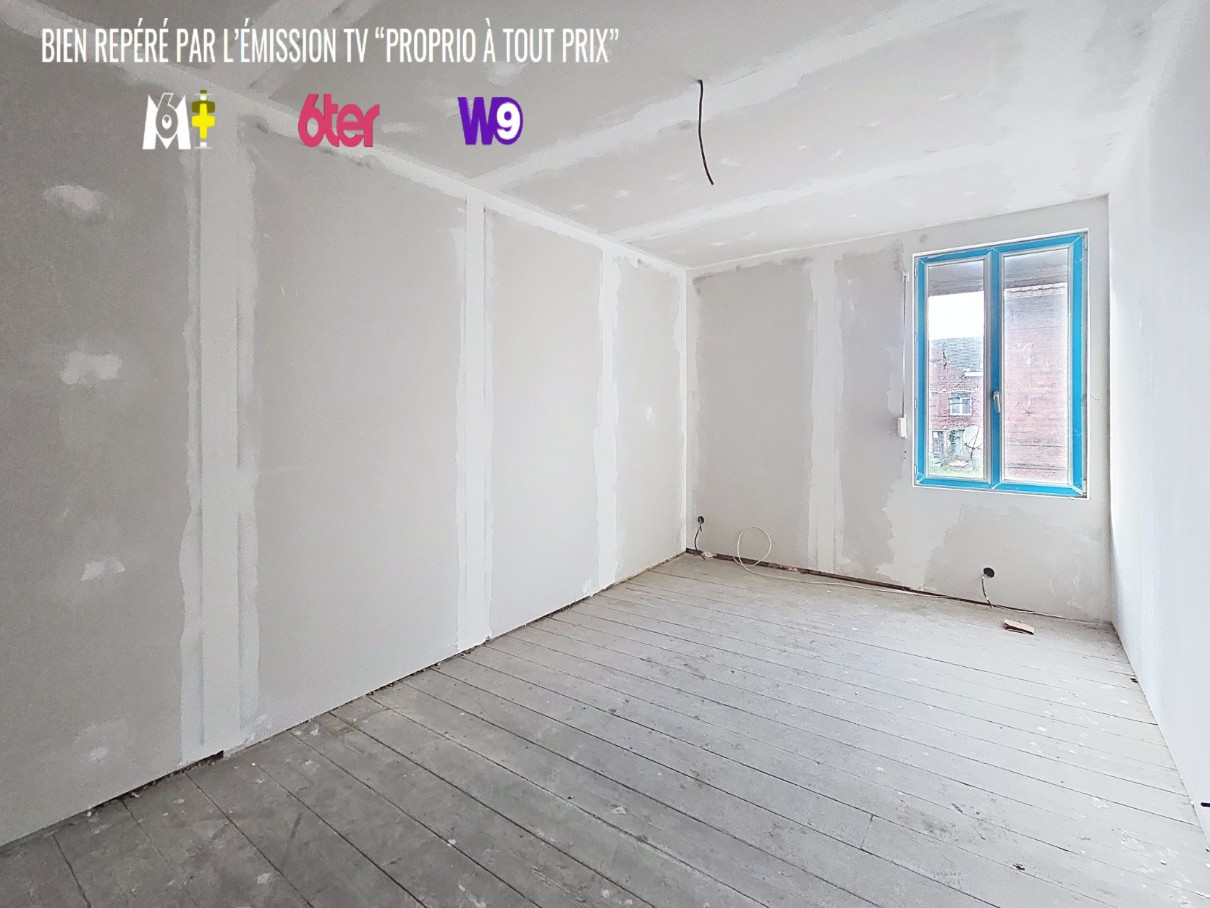 
                                                Vente
                                                 Jolie maison de ville en partie rénovée
