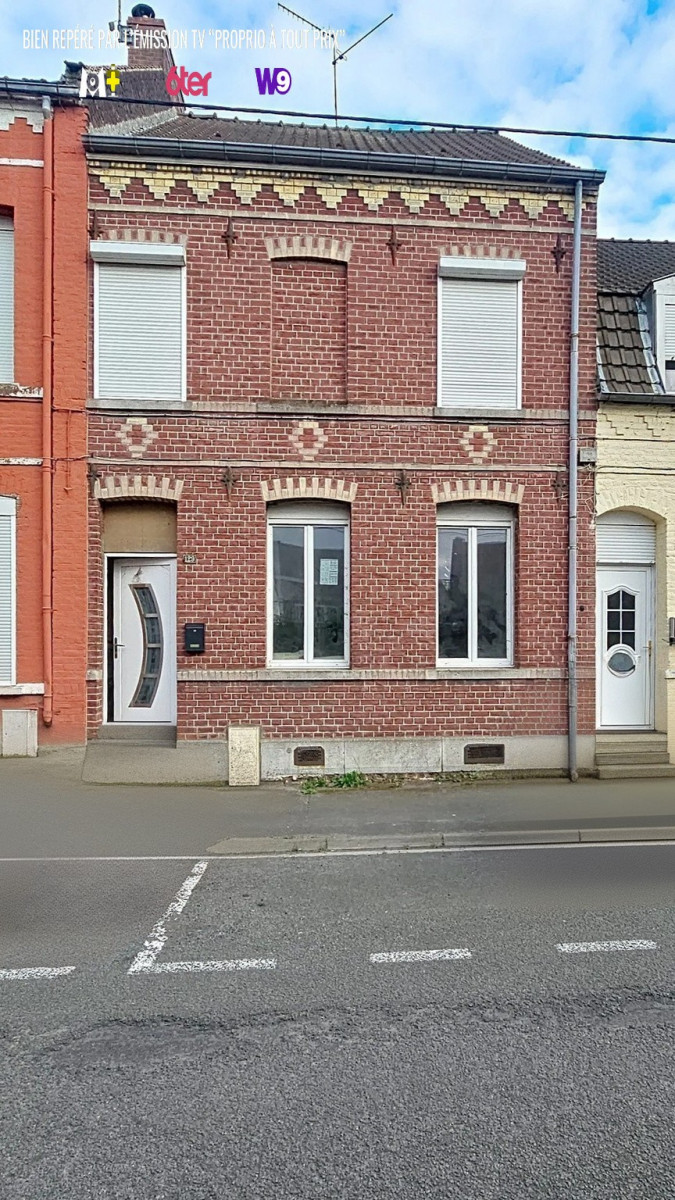 
                                                Vente
                                                 Jolie maison de ville en partie rénovée