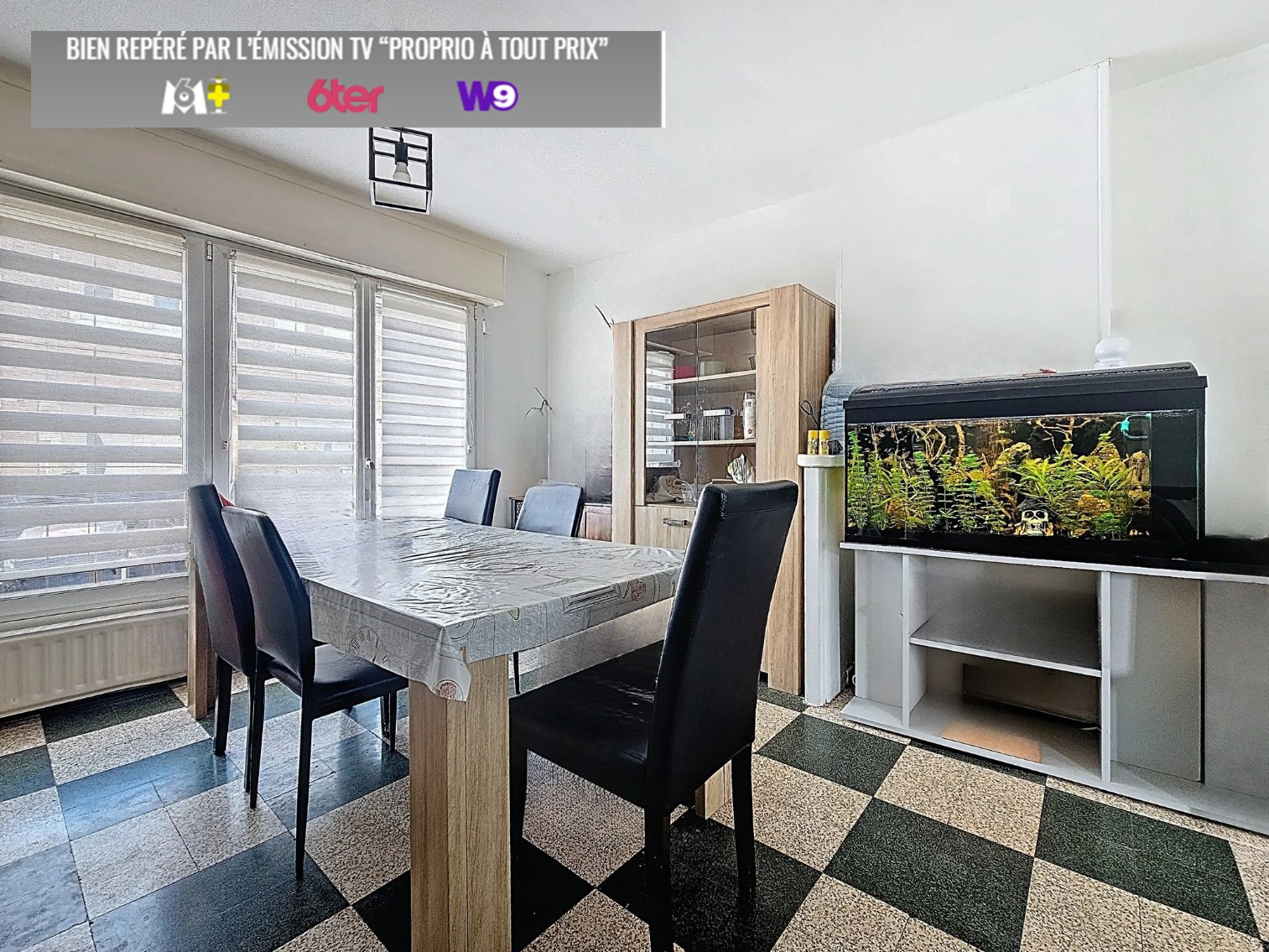 
                                                Vente
                                                 Jolie maison résidentielle