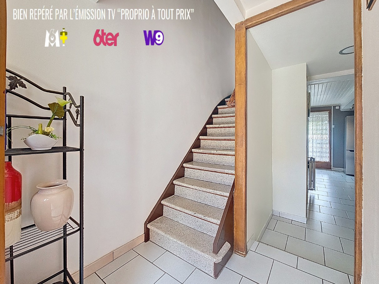 
                                                Vente
                                                 Jolie maison résidentielle