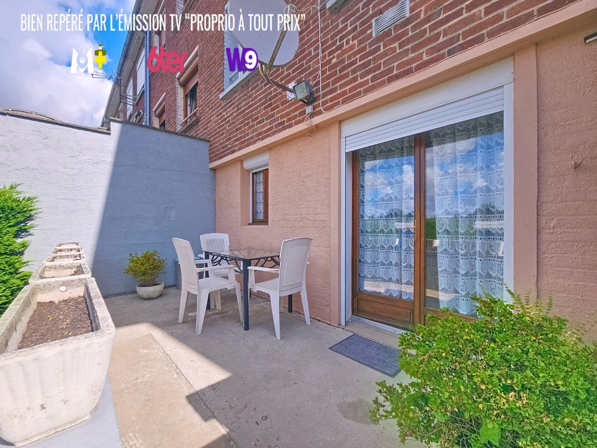 
                                                Vente
                                                 Jolie maison résidentielle