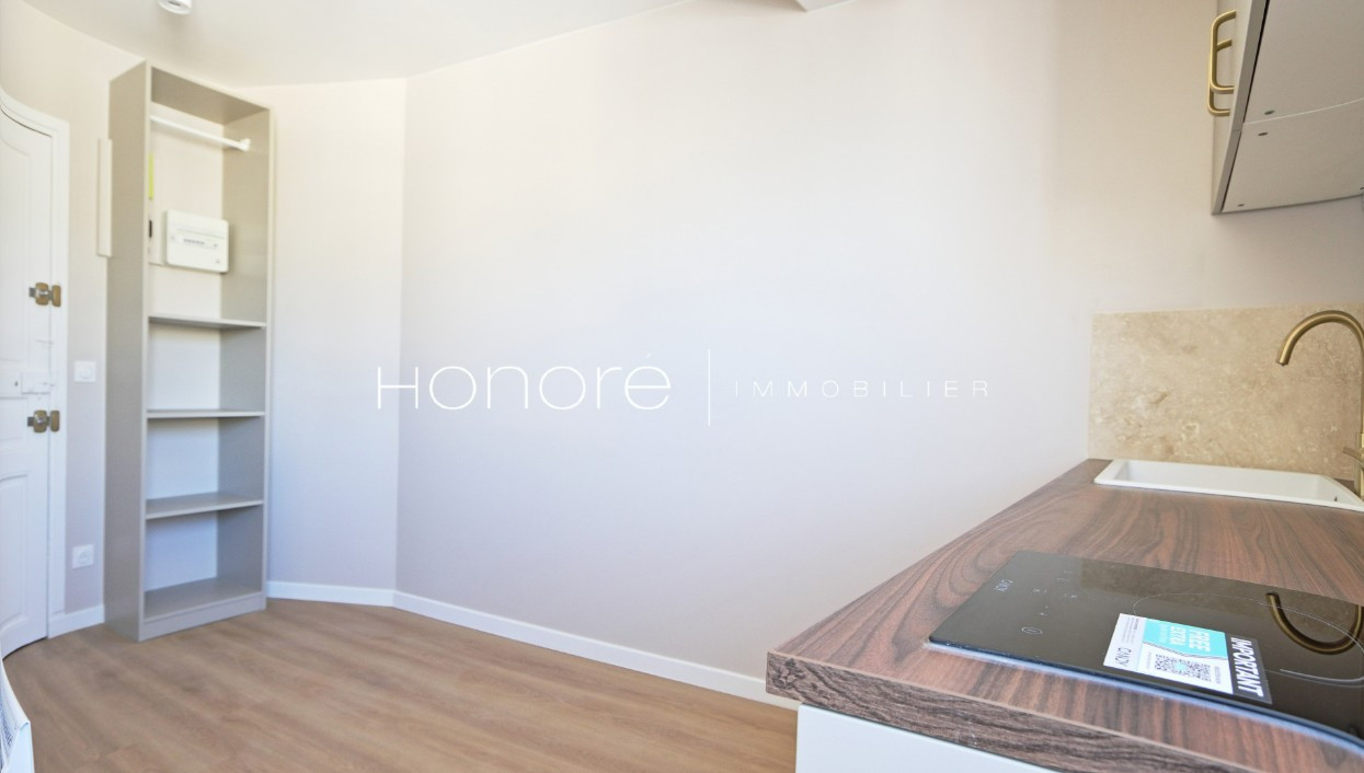 
                                                Vente
                                                 JOLIE STUDETTE - VILLAGE DE PASSY