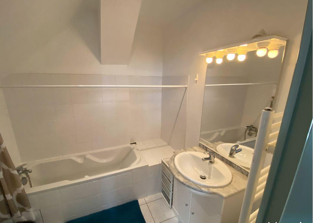 
                                                Location
                                                 Jolie T1 Rennes