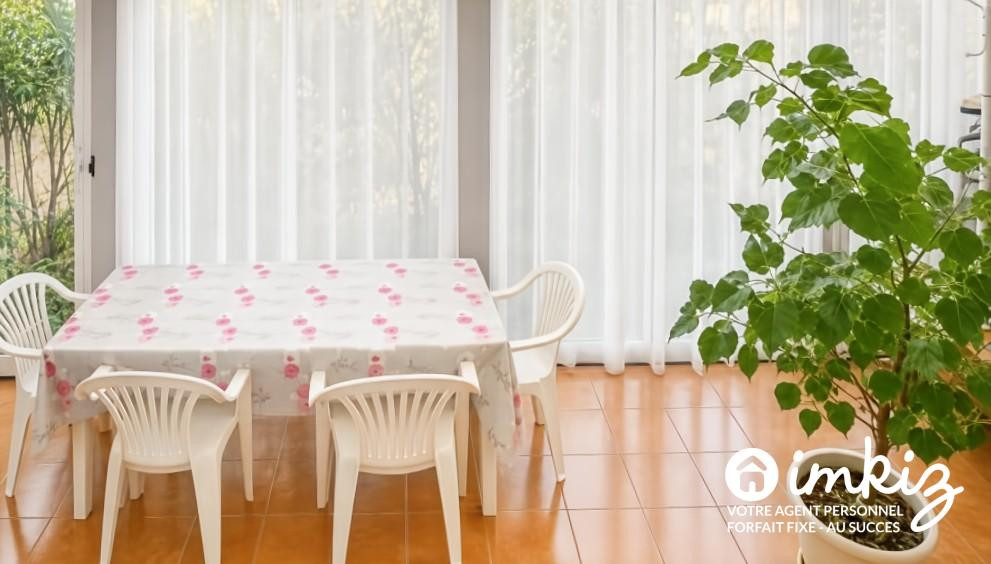
                                                Vente
                                                 Jolie villa 5 pièces, 2 faces, 113 m2