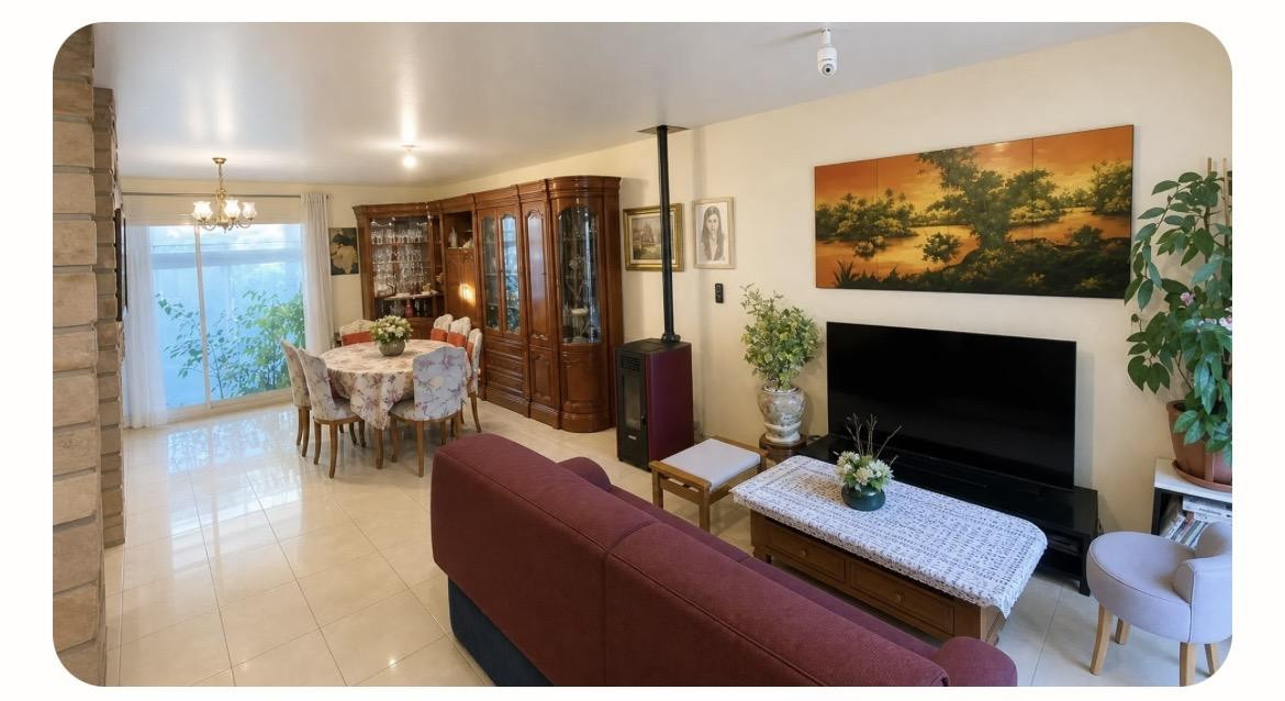 
                                                Vente
                                                 Jolie villa 5 pièces, 2 faces, 145m2