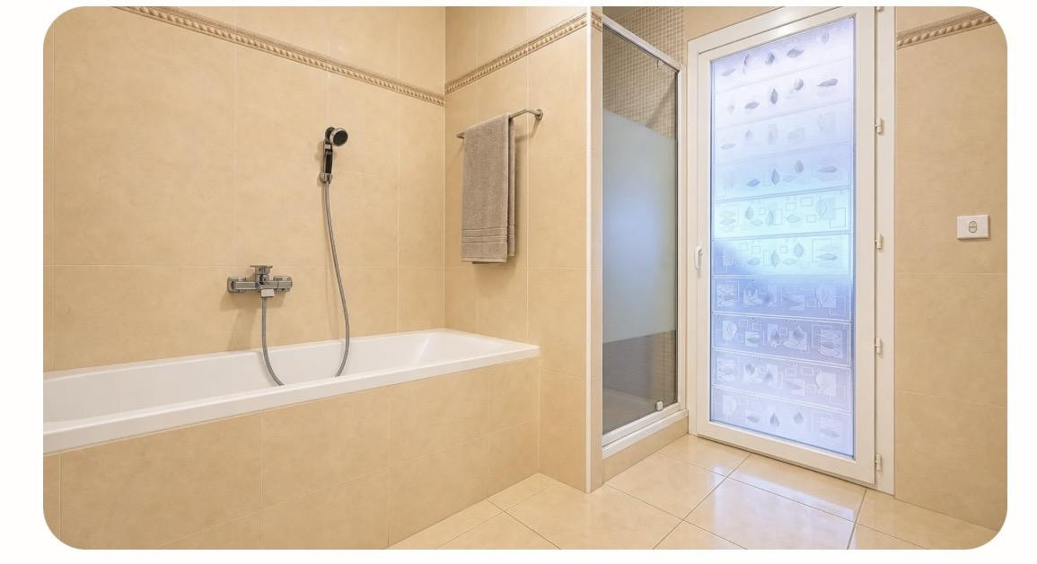 
                                                Vente
                                                 Jolie villa 5 pièces, 2 faces, 145m2