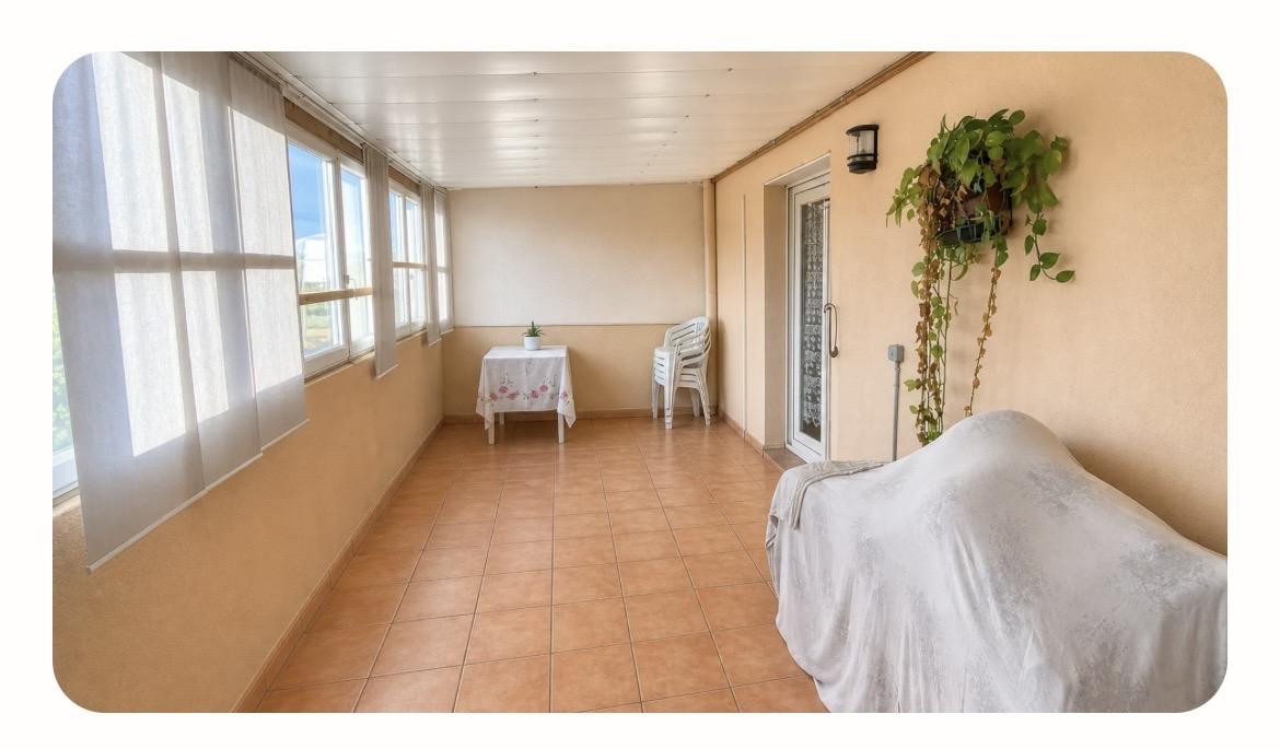 
                                                Vente
                                                 Jolie villa 5 pièces, 2 faces, 145m2