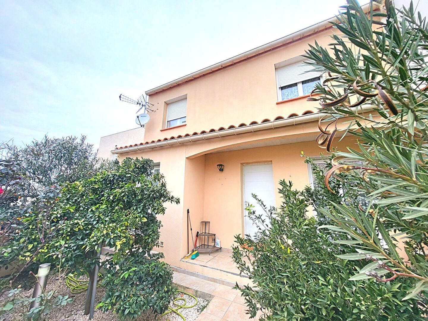 
                                                Vente
                                                 Jolie villa 5 pièces, 2 faces, 145m2