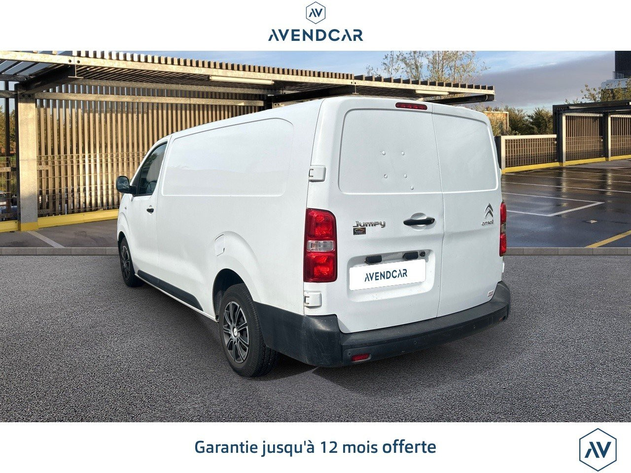 
                                                Utilitaire
                                                 jumpy vu