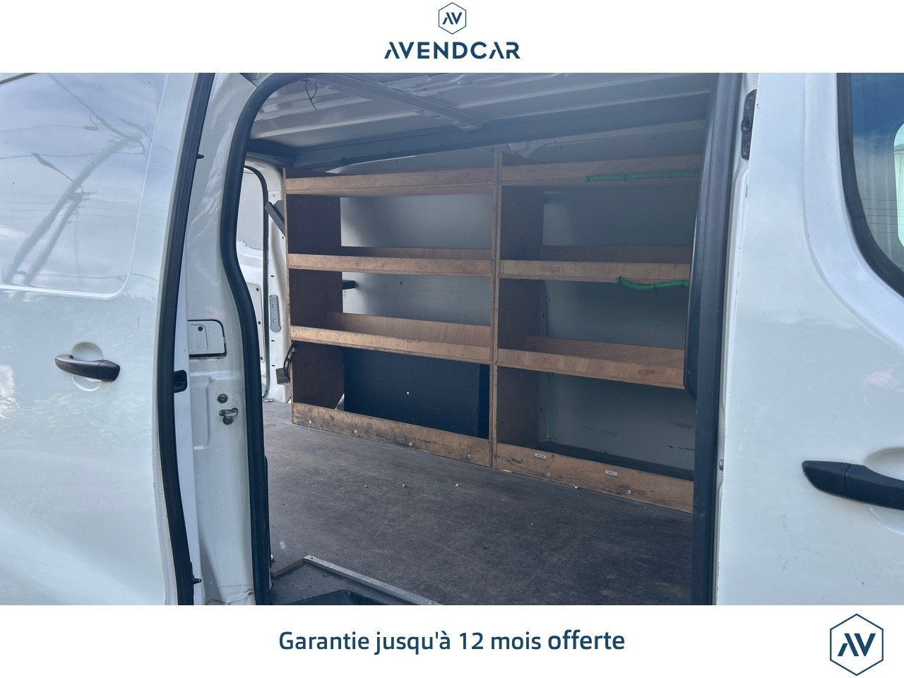 
                                                Utilitaire
                                                 jumpy vu