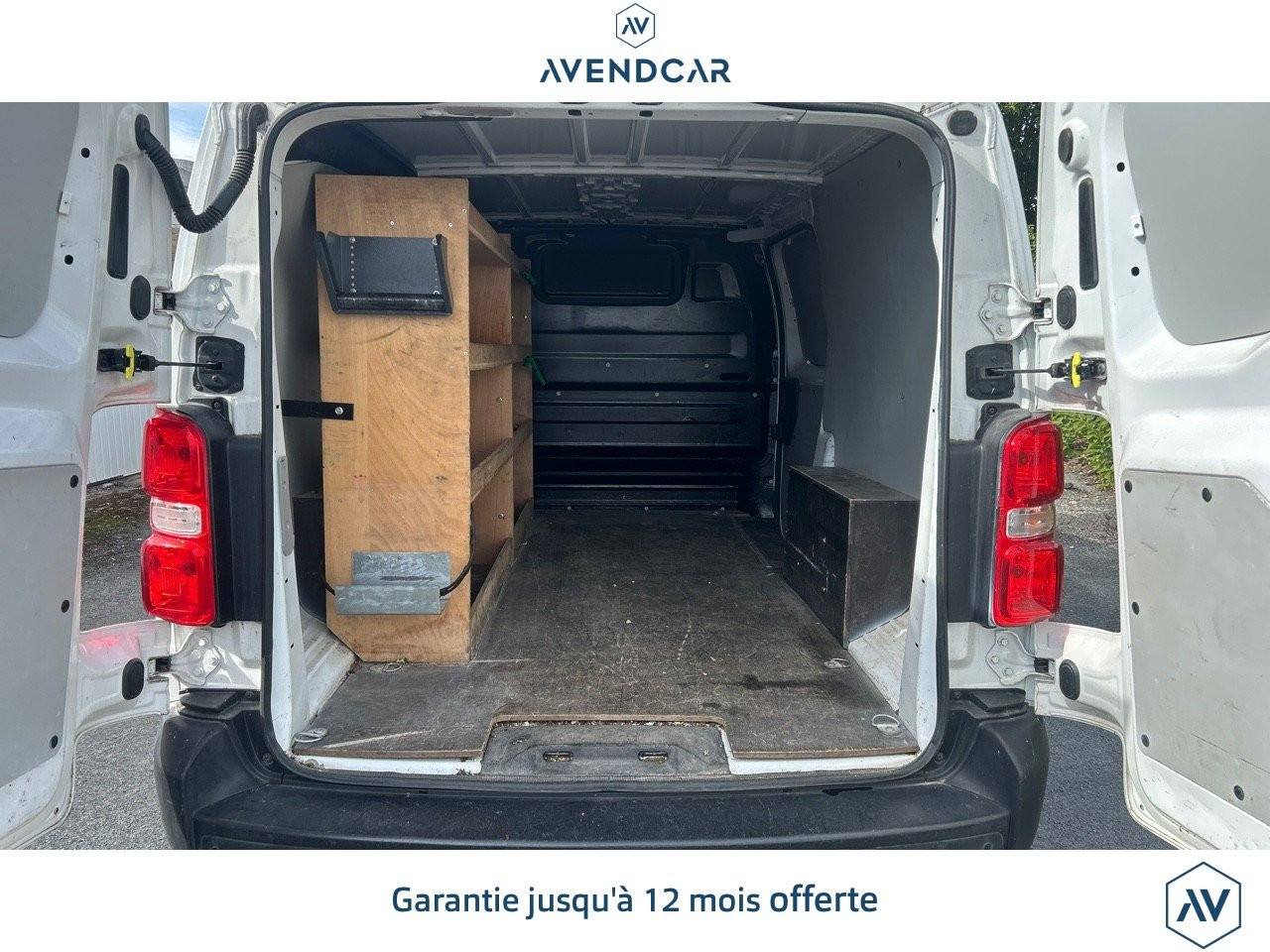 
                                                Utilitaire
                                                 jumpy vu