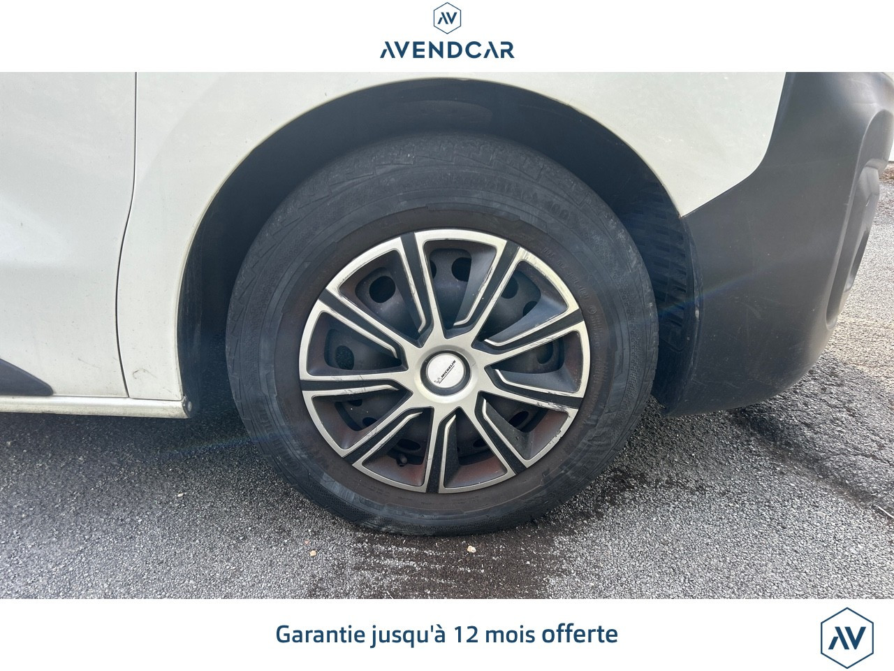 
                                                Utilitaire
                                                 jumpy vu