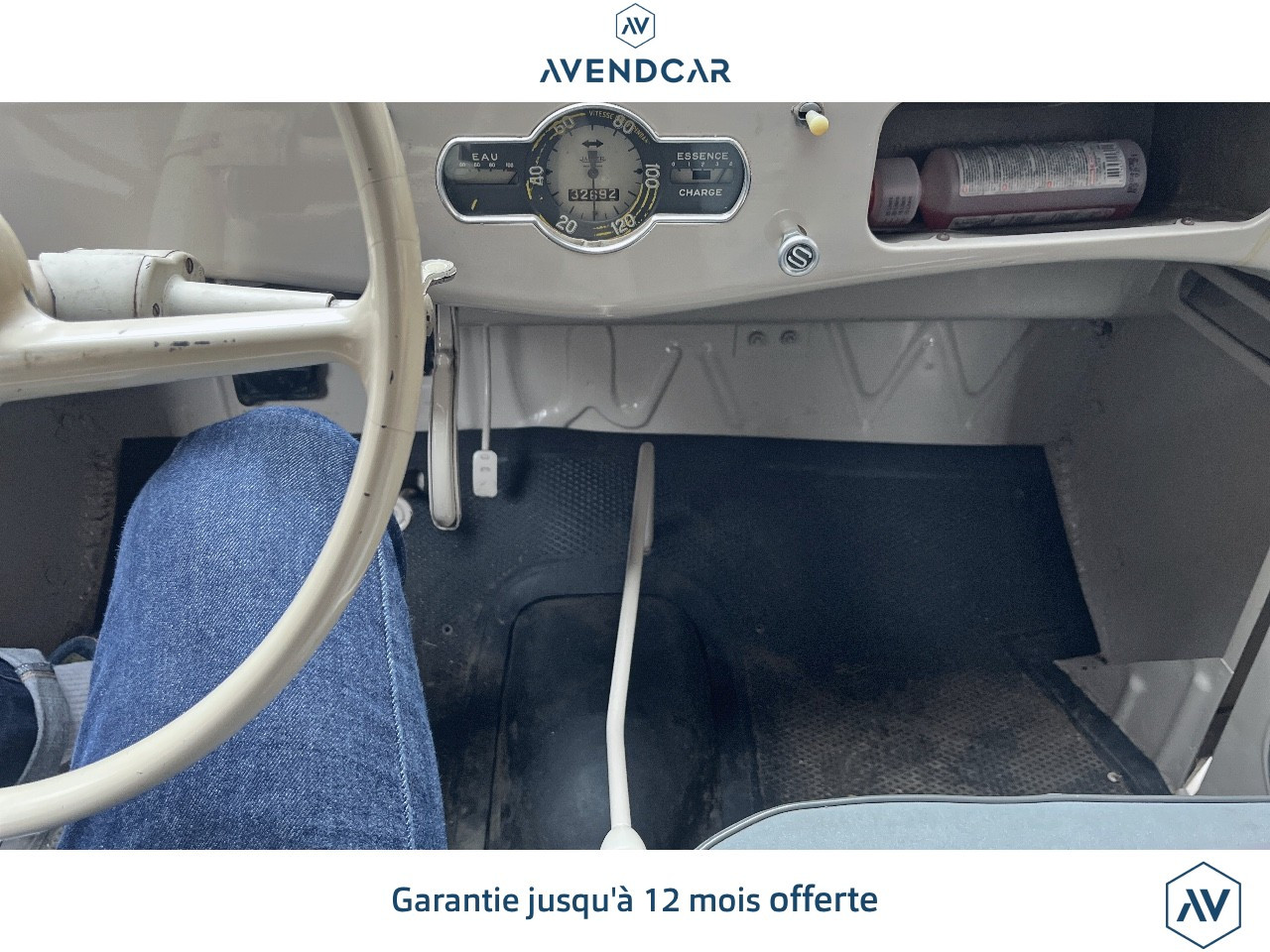 
                                                Voiture
                                                 JUVAQUATRE Combi