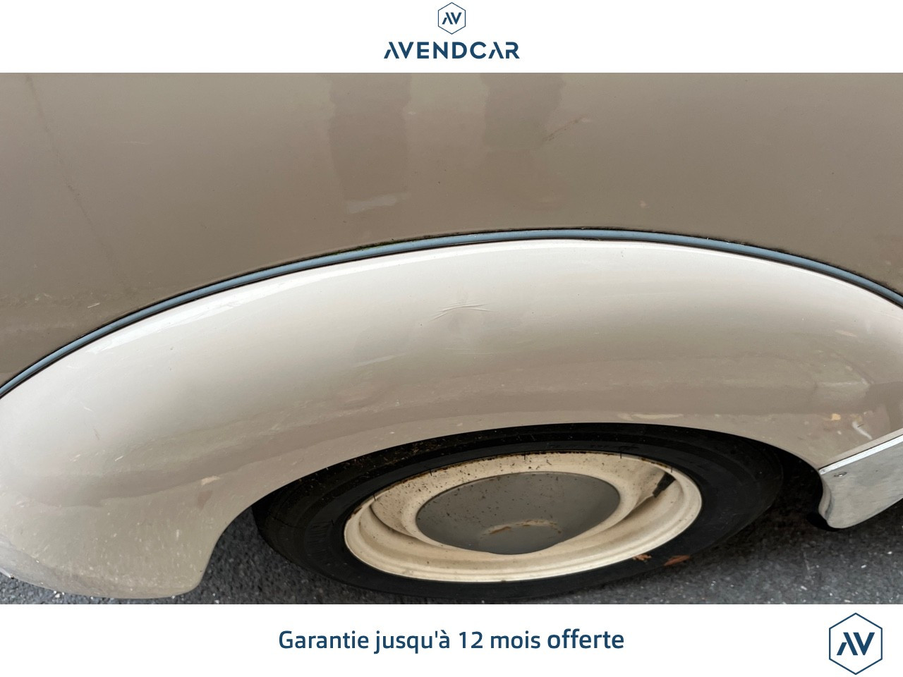 
                                                Voiture
                                                 JUVAQUATRE Combi