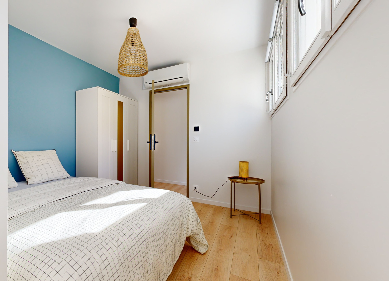 
                                                Colocation
                                                 KER BAS 1