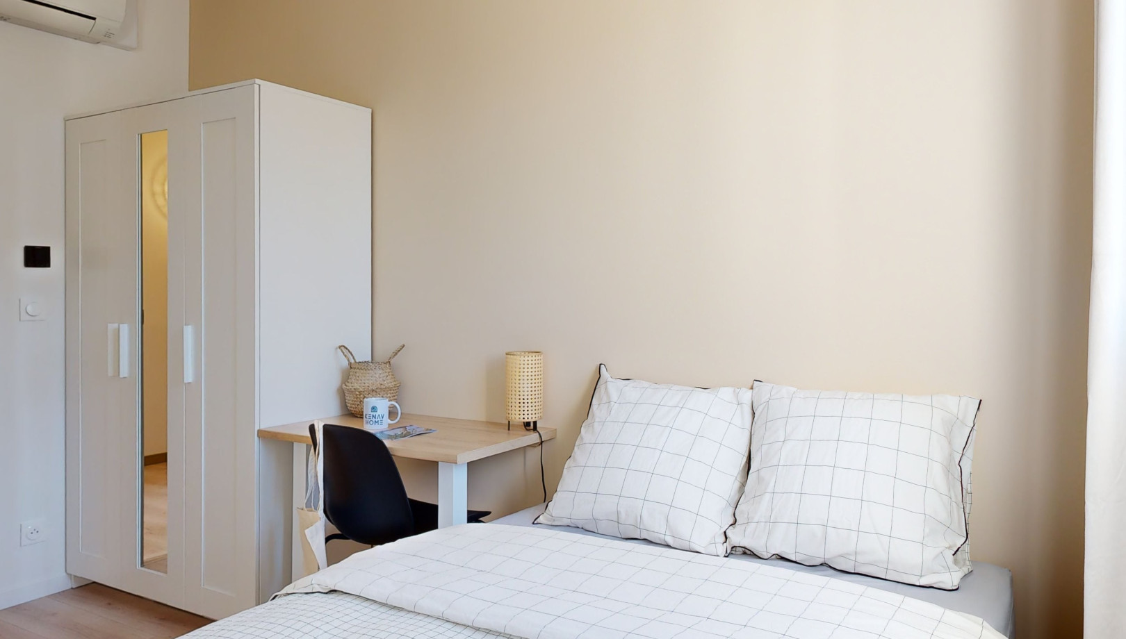 
                                                Colocation
                                                 KER BAS 12