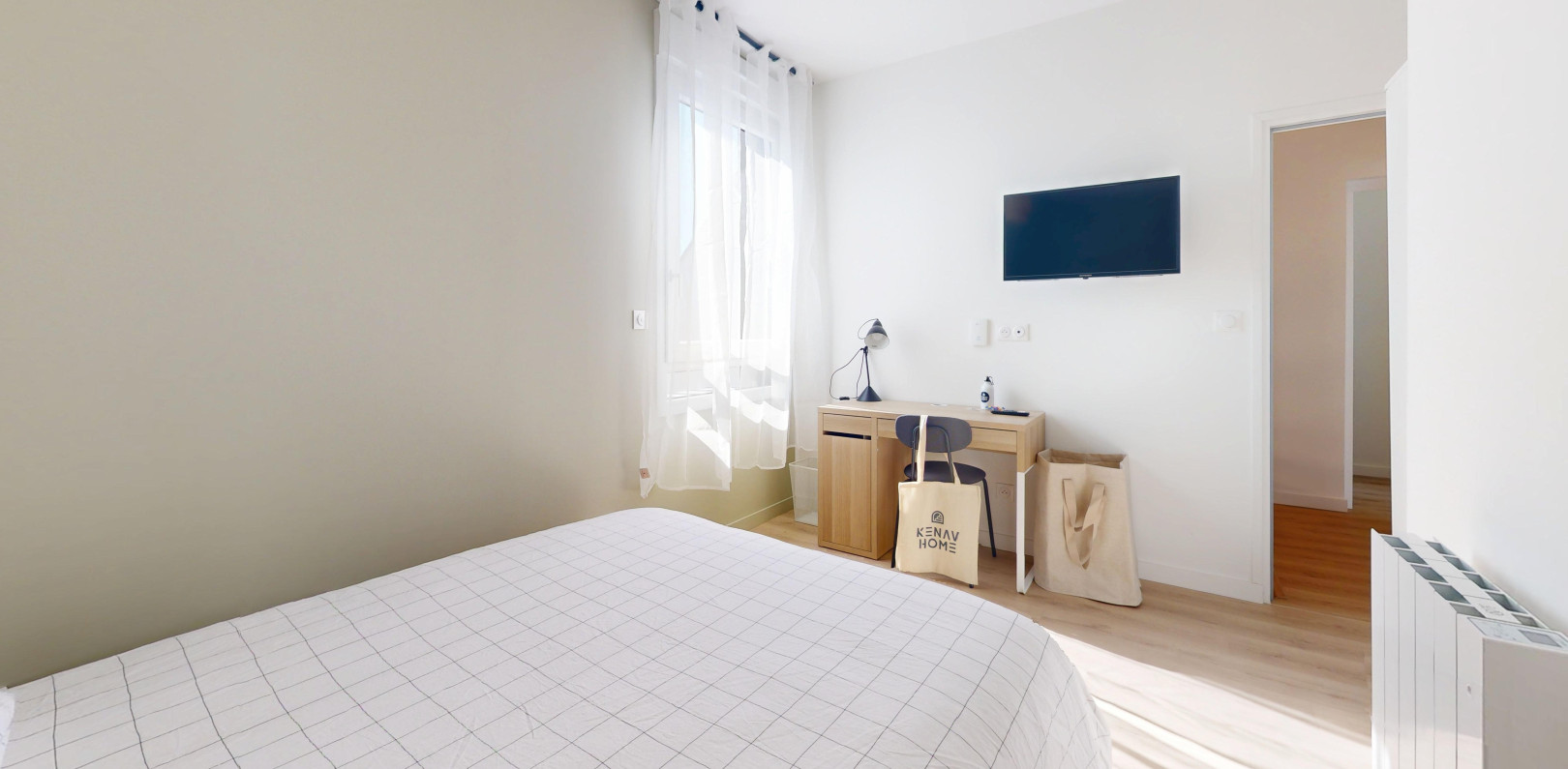 
                                                Colocation
                                                 KER SAENS 4