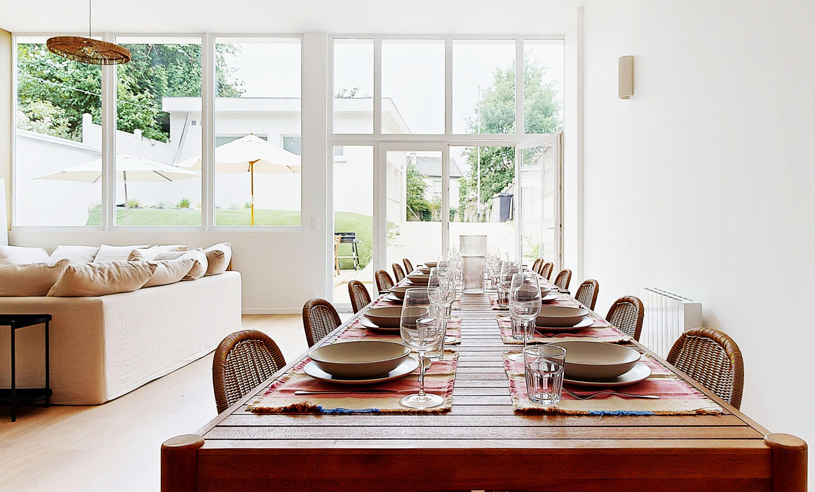 
                                                Colocation
                                                 KER VERN 16