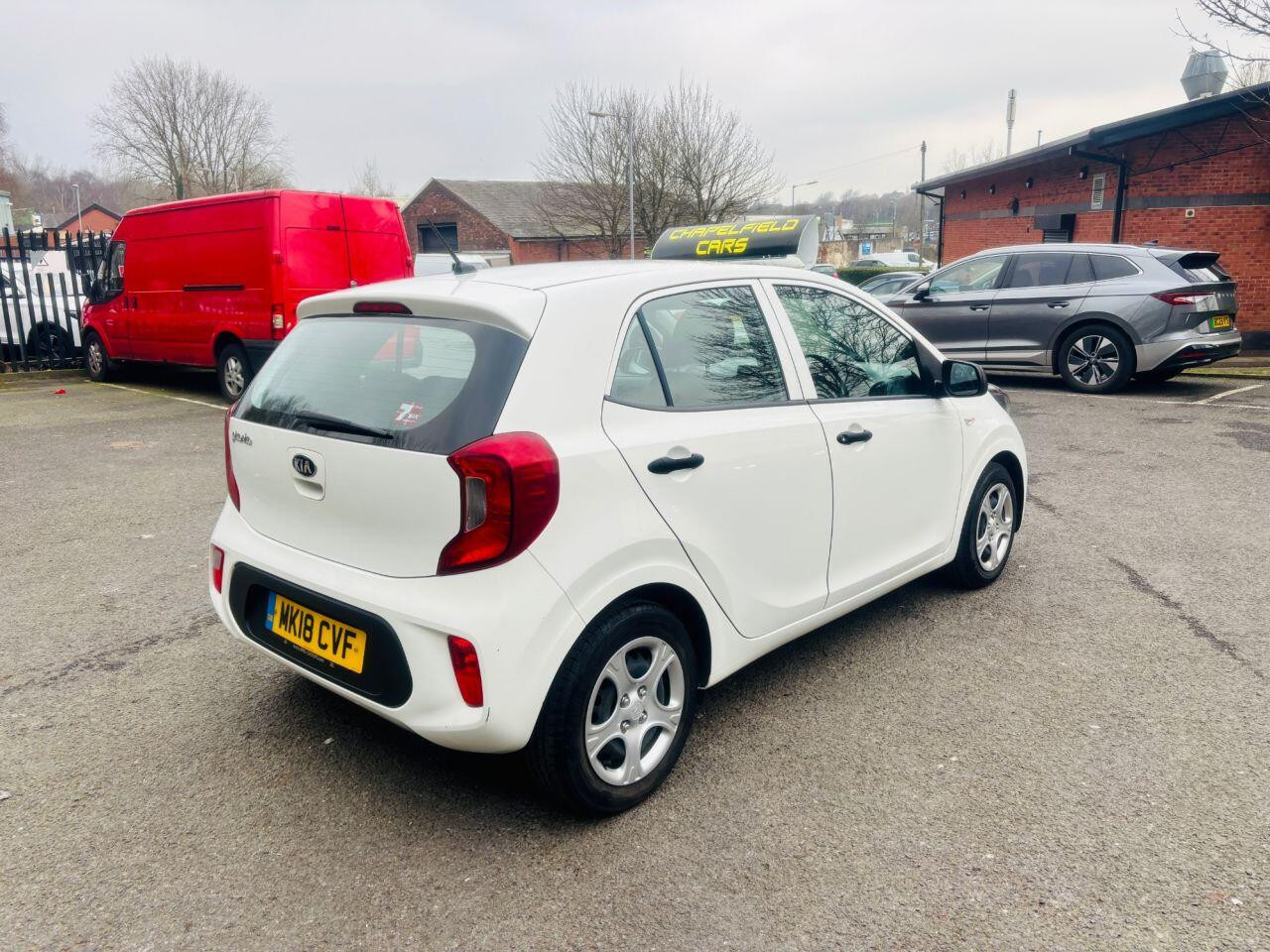 
                                                Voiture
                                                 KIA Picanto 1.0 1 Hatchback 5dr Petrol Manual Euro 6 (66 bhp) MOT 2/27 FSH 11K 1 OWNER ULEZ