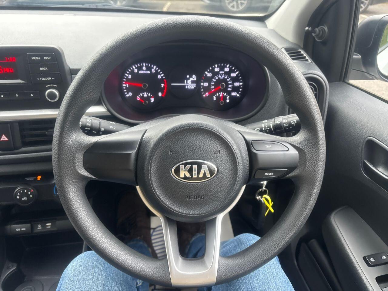 
                                                Voiture
                                                 KIA Picanto 1.0 1 Hatchback 5dr Petrol Manual Euro 6 (66 bhp) MOT 2/27 FSH 11K 1 OWNER ULEZ