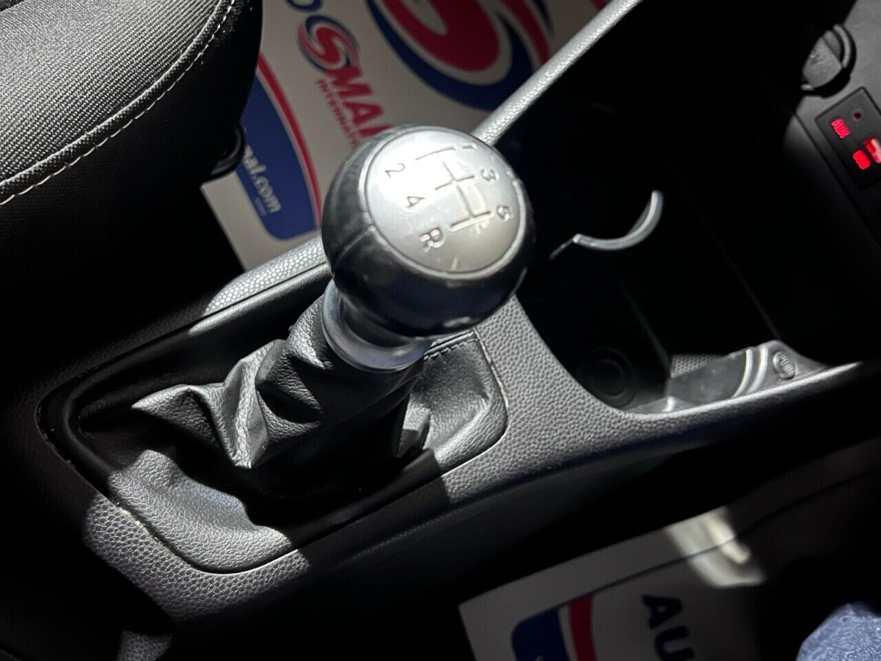 Voiture
                                                 KIA Picanto 1.0 SR7 Hatchback 3dr Petrol Manual Euro 6 (65 bhp)