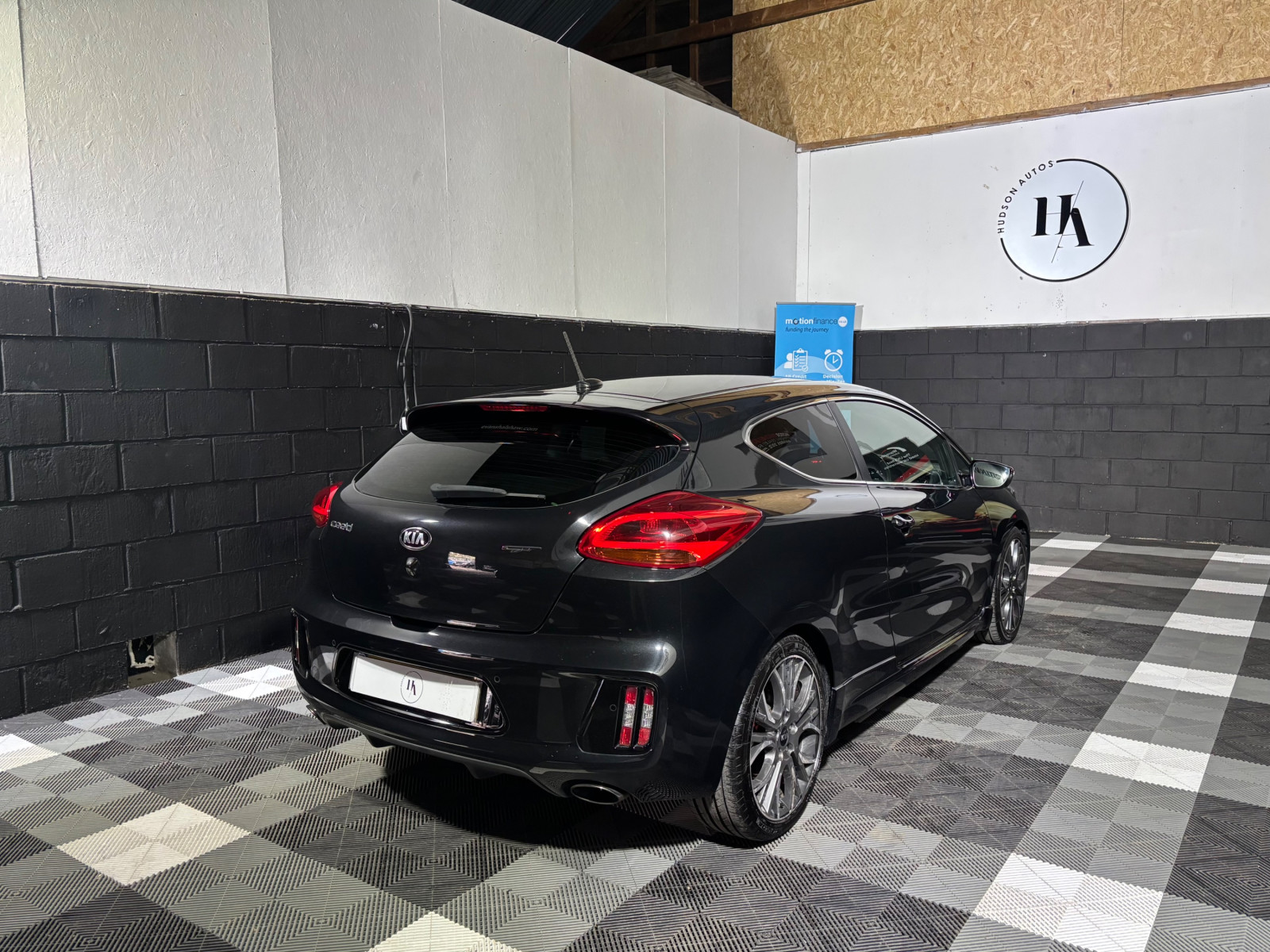 
                                                Voiture
                                                 Kia ProCeed GT Tech
