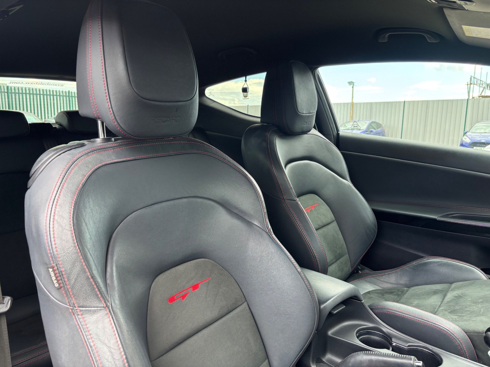 
                                                Voiture
                                                 Kia ProCeed GT Tech